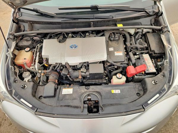 2017 TOYOTA PRIUS