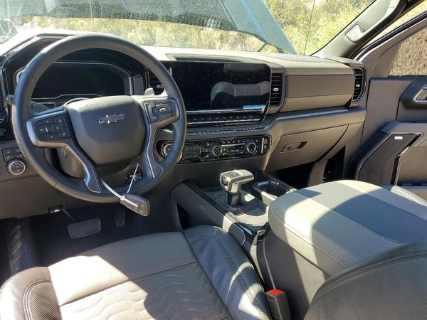 2025 CHEVROLET SILVERADO ZR2