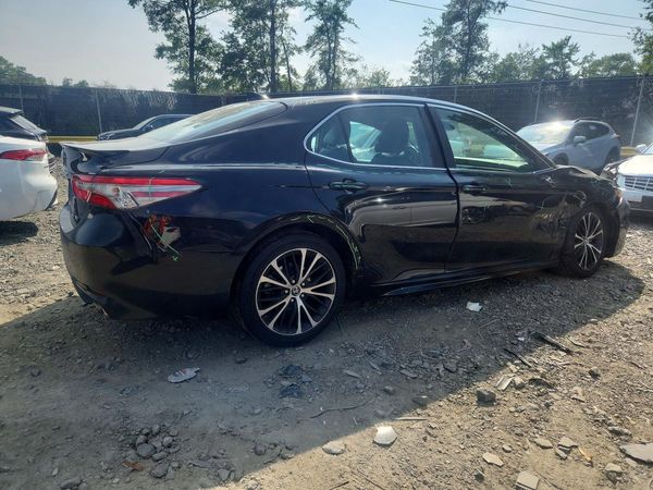 2019 TOYOTA CAMRY