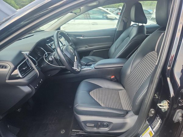 2019 TOYOTA CAMRY