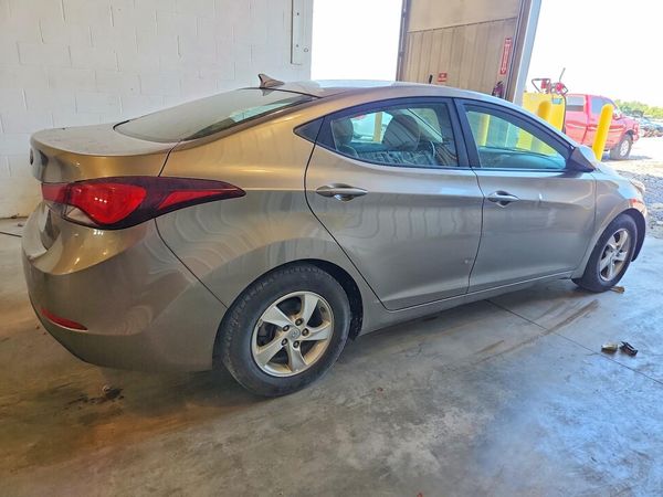 2015 HYUNDAI ELANTRA GLS(Middle)