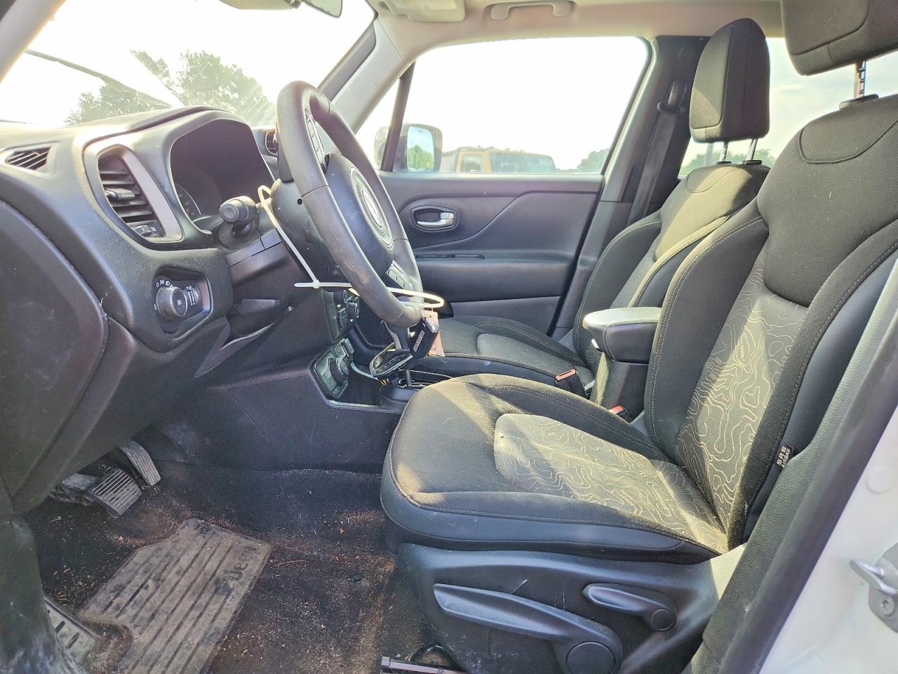 2023 JEEP RENEGADE LATITUDE 4X4