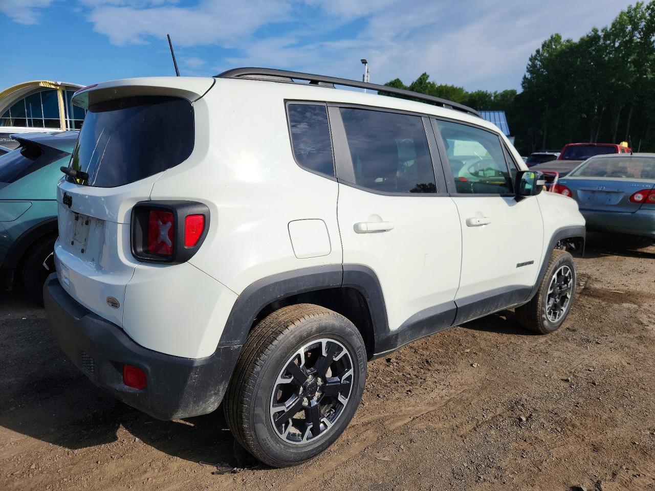 2023 JEEP RENEGADE LATITUDE 4X4