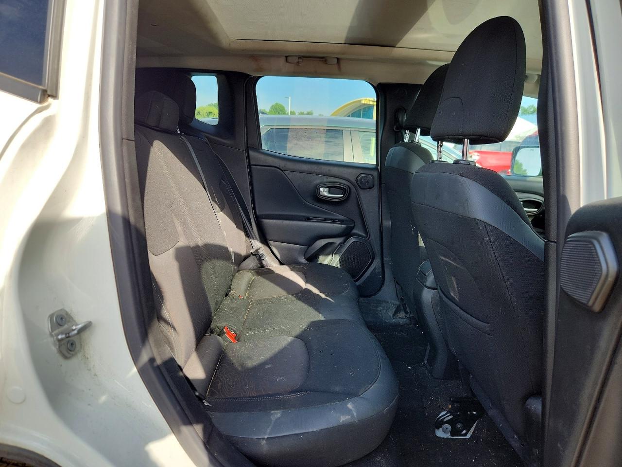 2023 JEEP RENEGADE LATITUDE 4X4