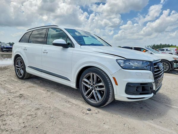 2017 AUDI Q7 quattro Prestige