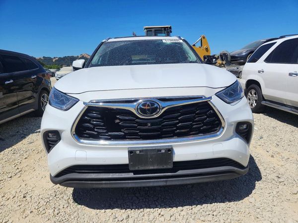 2023 TOYOTA HIGHLANDER