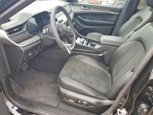 2026 JEEP GRAND CHEROKEE L LAREDO 4X4