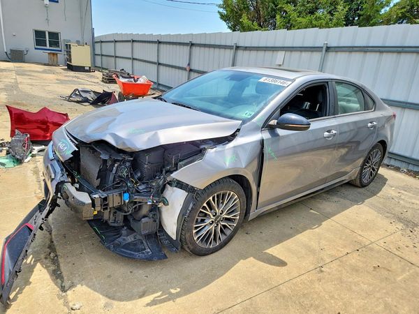 2024 KIA FORTE GT Line