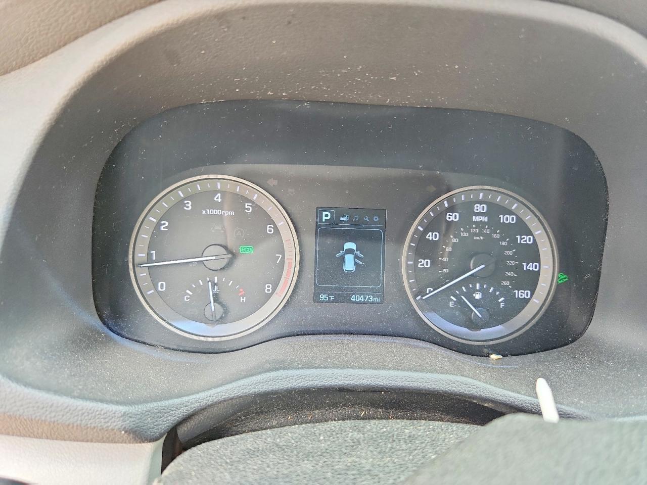 2016 HYUNDAI TUCSON SE