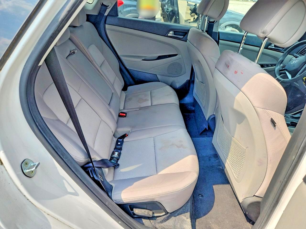 2016 HYUNDAI TUCSON SE