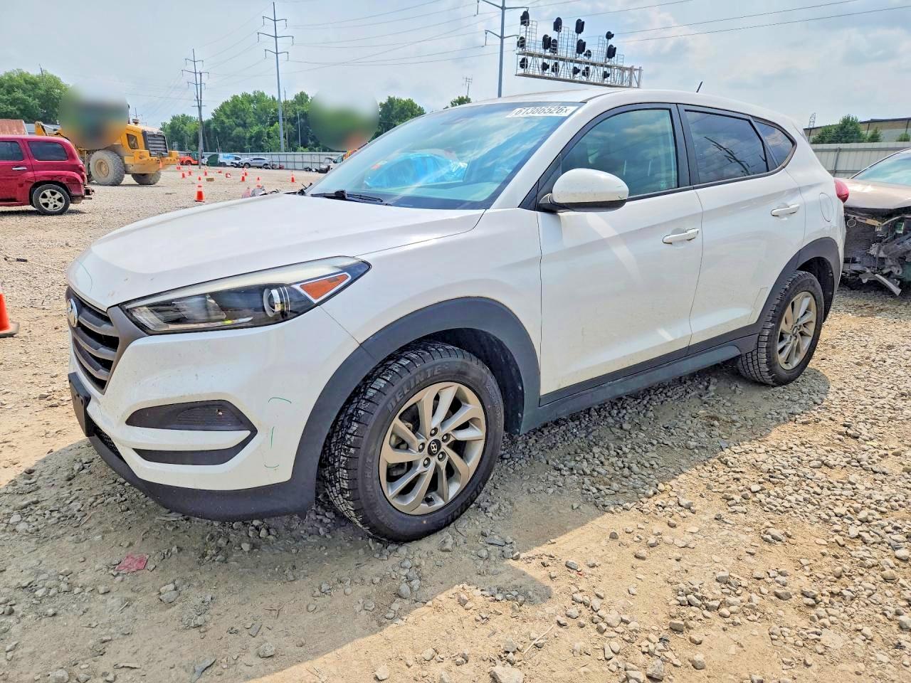 2016 HYUNDAI TUCSON SE