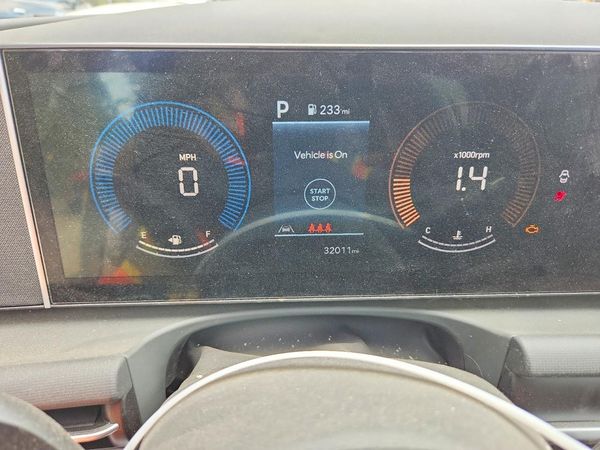 2025 HYUNDAI SANTA CRUZ SE