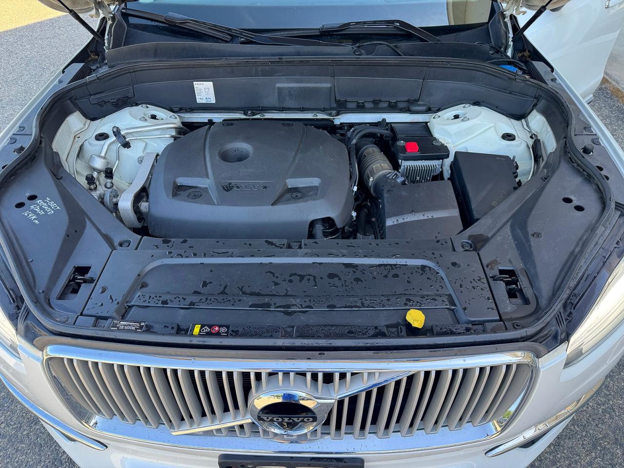 2019 VOLVO XC90