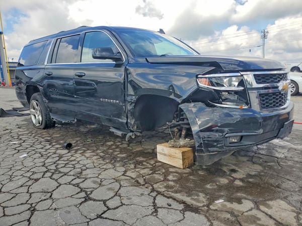 2017 CHEVROLET SUBURBAN LT