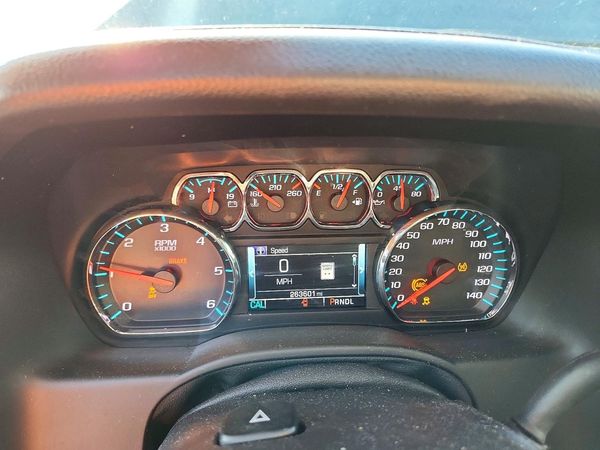 2017 CHEVROLET SUBURBAN LT