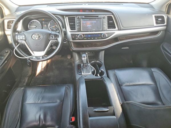 2019 TOYOTA HIGHLANDER SE/XLE