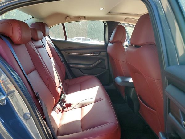 2023 MAZDA 3 Preferred Package
