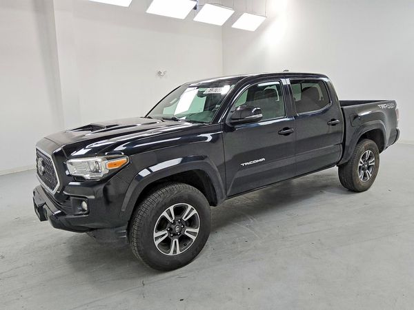 2018 TOYOTA TACOMA