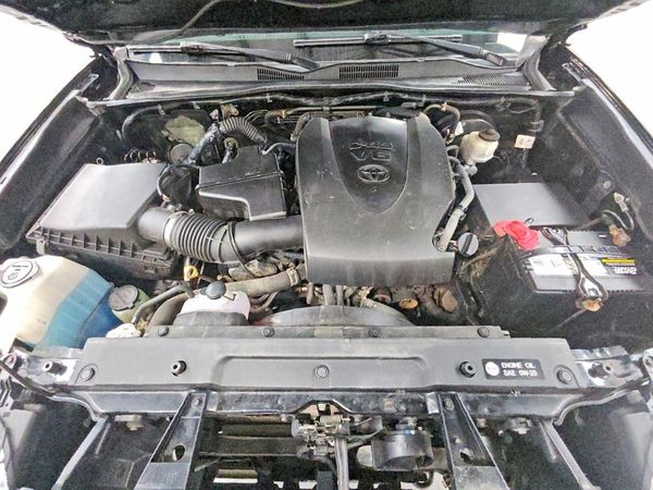 2018 TOYOTA TACOMA