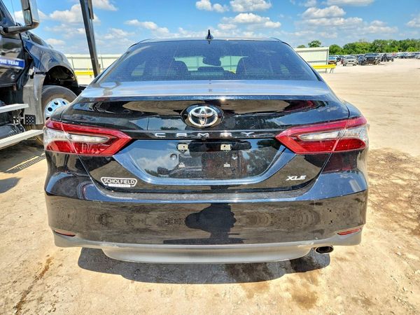 2023 TOYOTA CAMRY XLE