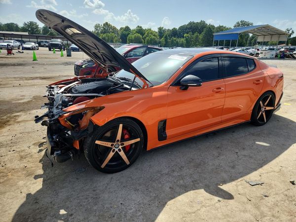 2019 KIA STINGER