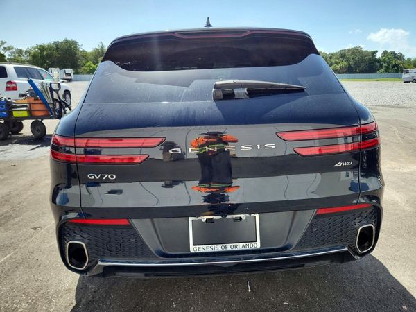 2022 GENESIS GV70