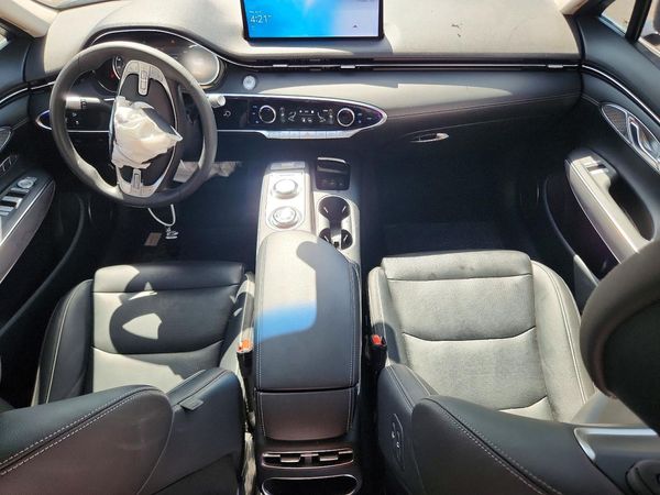 2022 GENESIS GV70