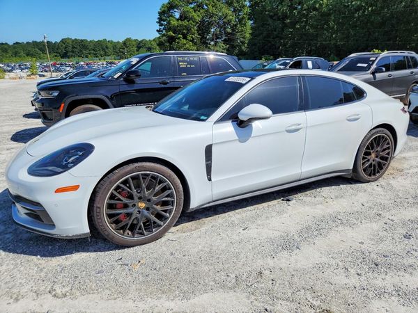 2018 PORSCHE PANAMERA Base / 4