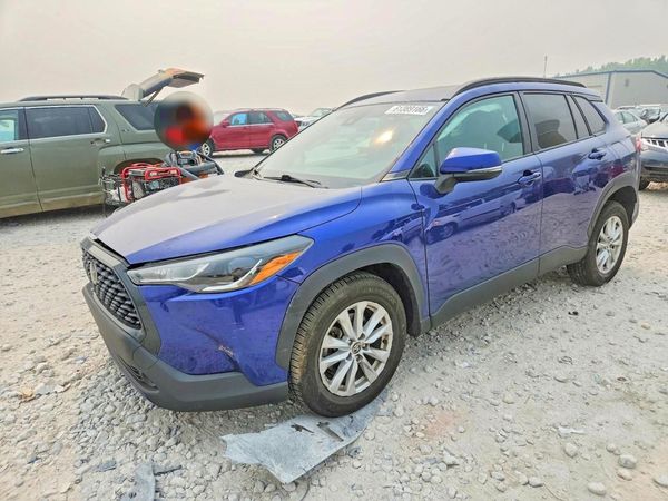 2022 TOYOTA COROLLA CROSS LE