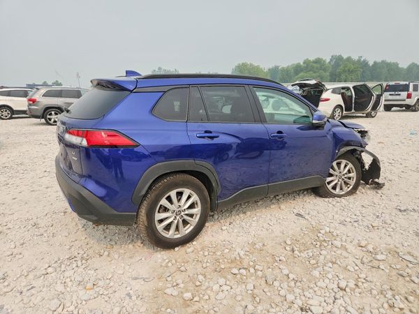2022 TOYOTA COROLLA CROSS LE
