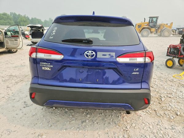 2022 TOYOTA COROLLA CROSS LE