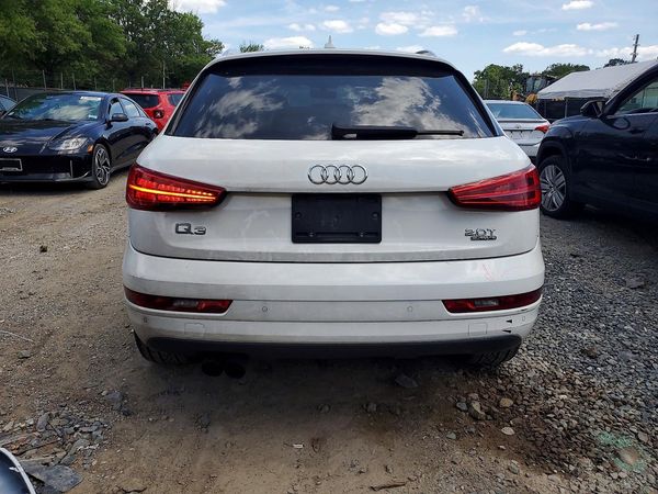 2018 AUDI Q3