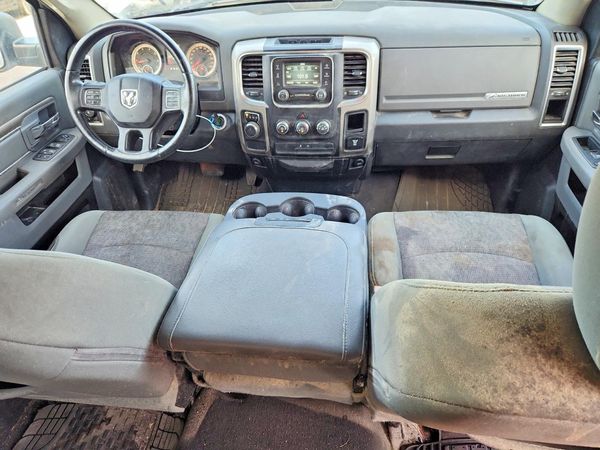 2016 RAM 1500 SLT