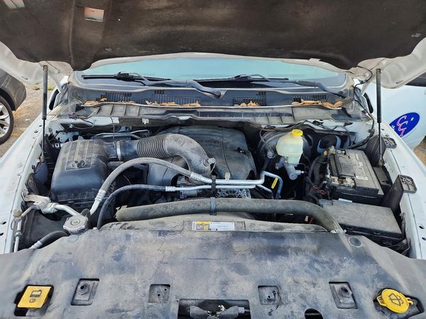 2016 RAM 1500 SLT