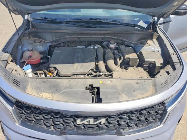 2022 KIA SORENTO SX/SX-P — Engine bay