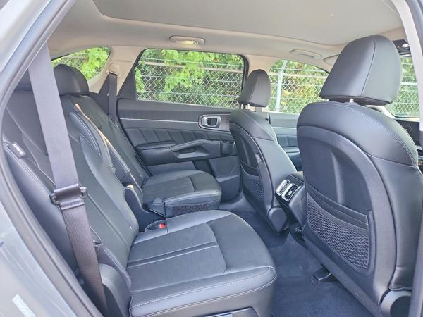 2025 KIA SORENTO