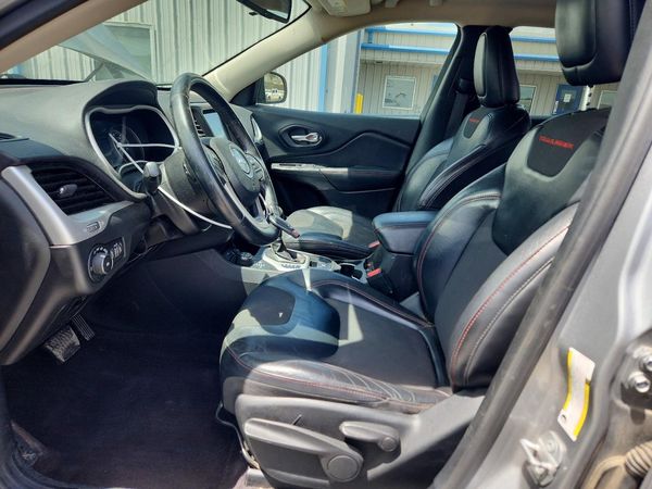 2017 JEEP CHEROKEE
