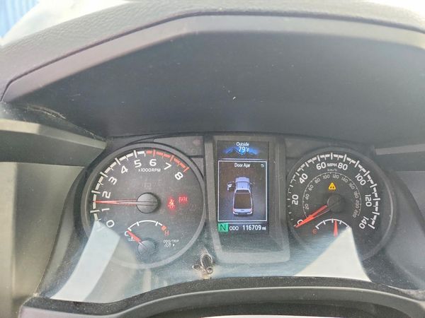 2019 TOYOTA TACOMA SR5