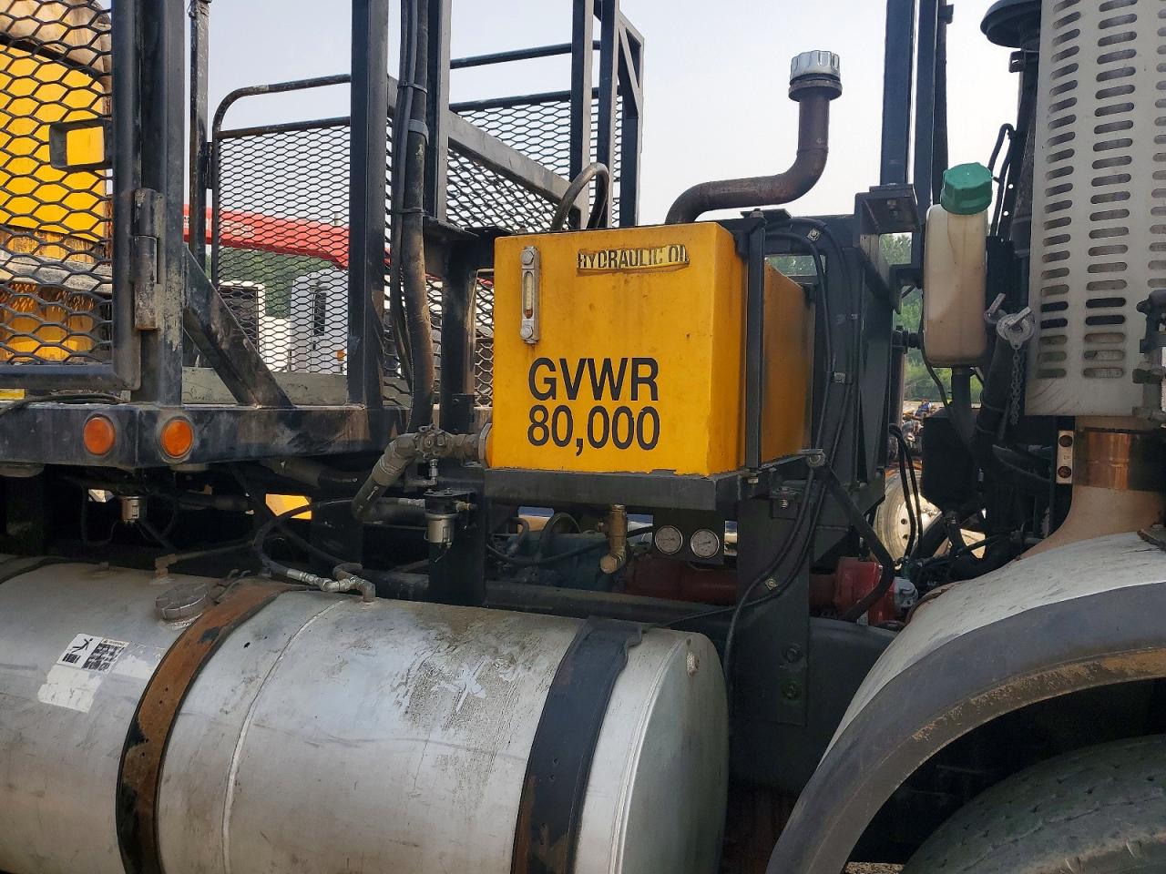 2000 VOLVO XPEDITOR
