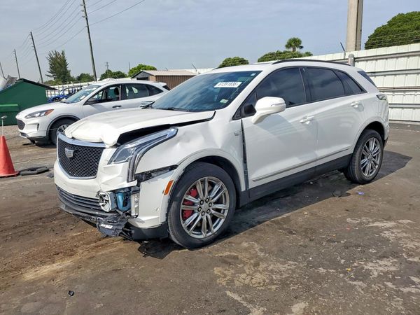 2024 CADILLAC XT5 Sport