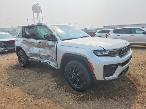 2026 JEEP GRAND CHEROKEE