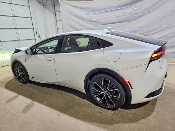 2023 TOYOTA PRIUS