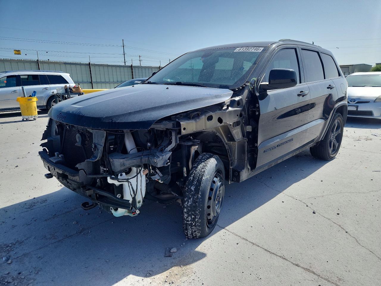 2019 JEEP GRAND CHEROKEE LAREDO 4X2