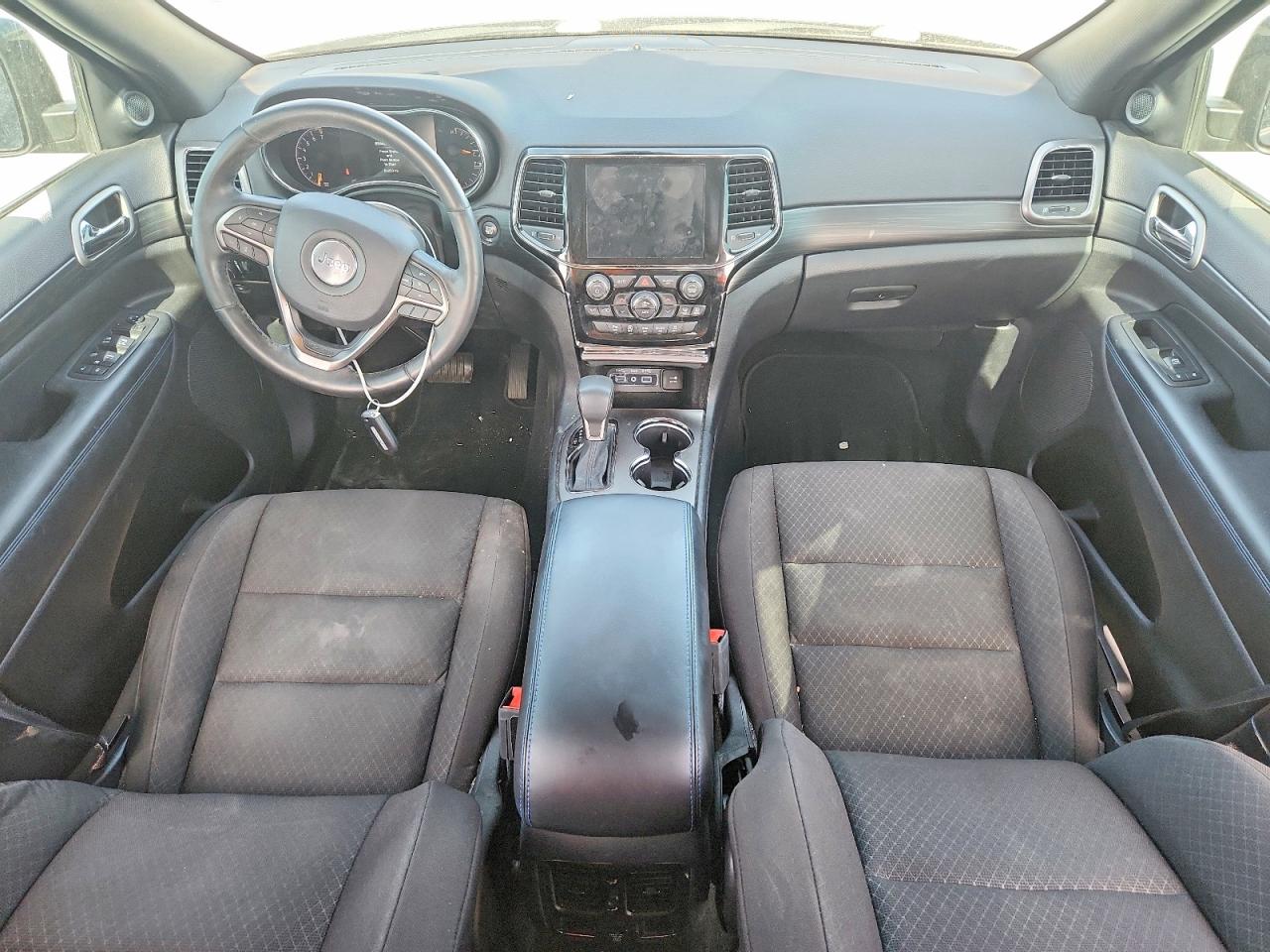 2019 JEEP GRAND CHEROKEE LAREDO 4X2