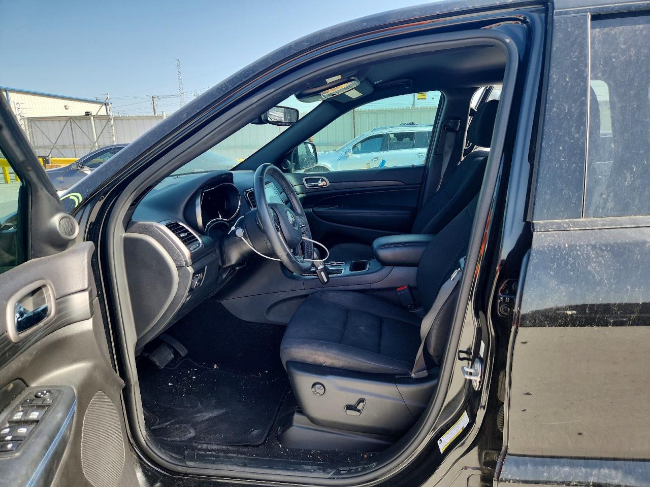 2019 JEEP GRAND CHEROKEE LAREDO 4X2