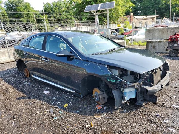 2015 HYUNDAI SONATA — Passenger 3/4