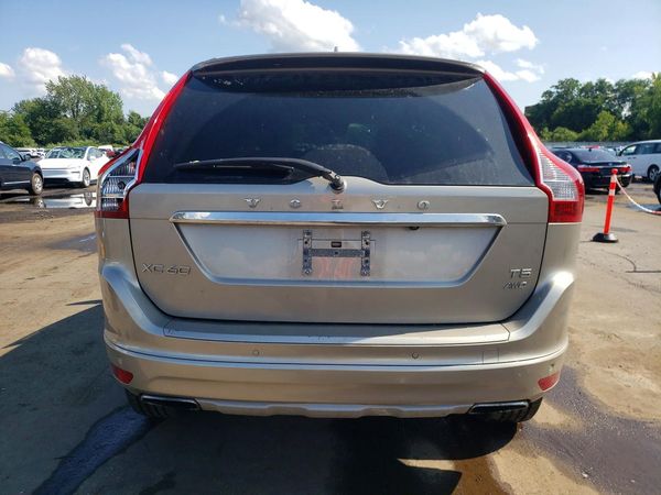 2016 VOLVO XC60