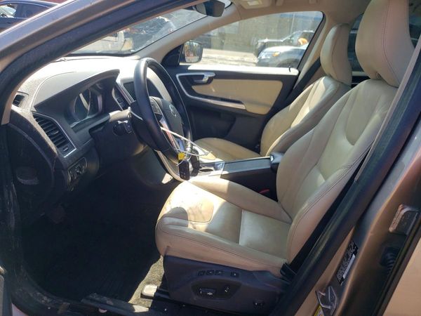 2016 VOLVO XC60