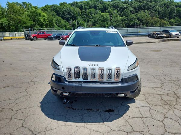 2016 JEEP CHEROKEE TRAILHAWK 4X4
