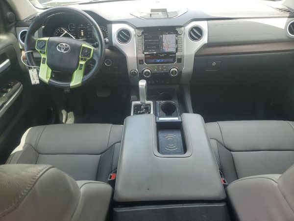 2021 TOYOTA TUNDRA Limited grade